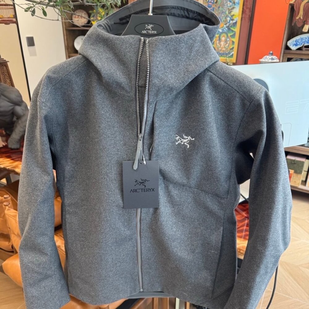 Arc'teryx Sawyer Wool Hoody in black, made with Merino wool.